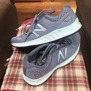 New Balance Sneakers Women’s 8
